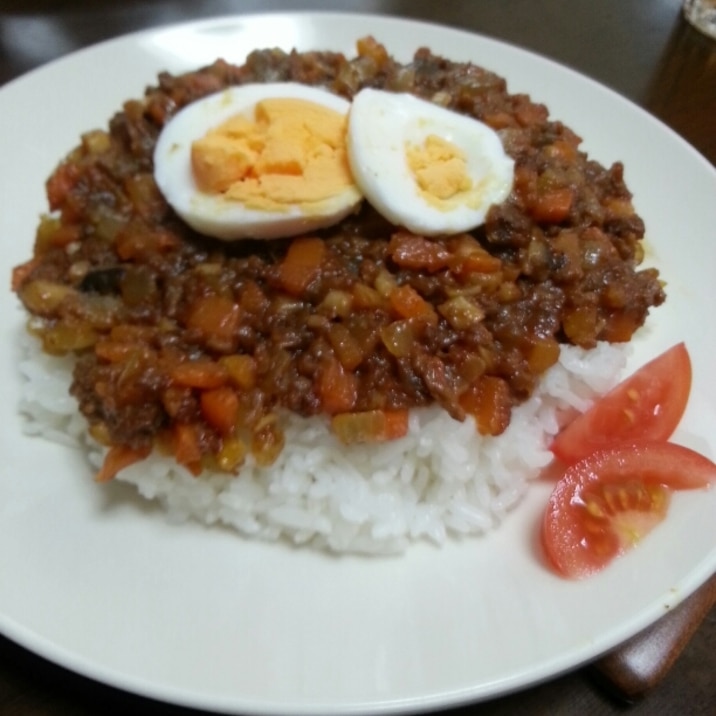 冷蔵庫の残り野菜でドライカレー